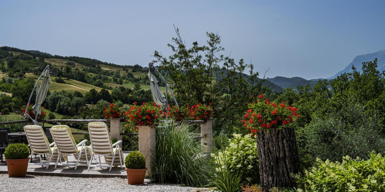 Casa Friano Bed & Breakfast Amandola Bagian luar foto